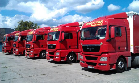 MAN TGA 18 440 EURO 4 vs. MAN TGX 18 440 EURO 5 vs.  MAN TGX 18 440 EURO 5 vs. MAN TGX 18 440 EURO 5 vs. MAN TGX 18 440 EURO 5 